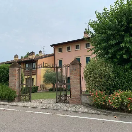 Borghetto, Mini-loft Di Charme Con Giardino E Piscina شقة